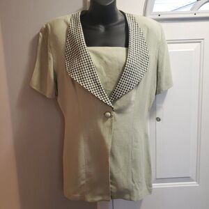 NWOT! Jolibel Suit - Blazer  &  Skirt Size 8 (T 21)